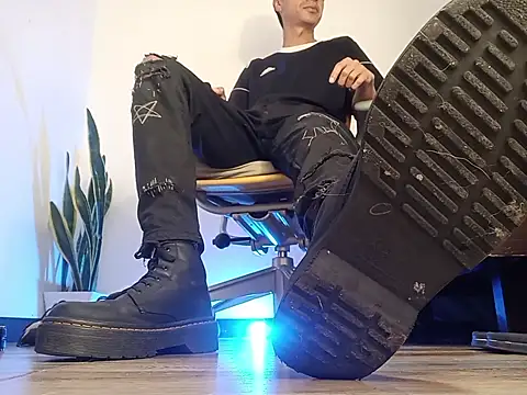 codysmith online show from November 5, 2025, 7:55 am