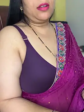 Snapshot of FlatVincy4 chatting on December 20, 2025, 4:37 am FlatVincy4 online show from December 20, 2025, 4:37 am