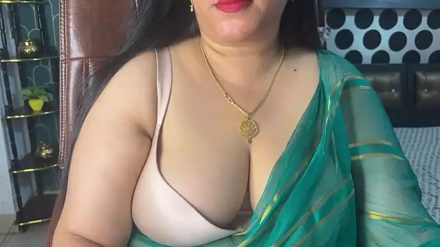 FlatVincy4 online show from May 12, 2026, 3:51 pm