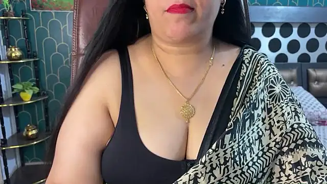 FlatVincy4 online show from May 25, 2026, 6:12 am
