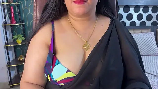 FlatVincy4 online show from May 27, 2026, 6:04 pm