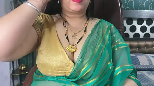 Snapshot of FlatVincy4 chatting on February 18, 2026, 3:59 am FlatVincy4 online show from February 18, 2026, 3:59 am