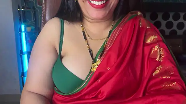 Snapshot of FlatVincy4 chatting on February 21, 2026, 3:25 pm FlatVincy4 online show from February 21, 2026, 3:25 pm