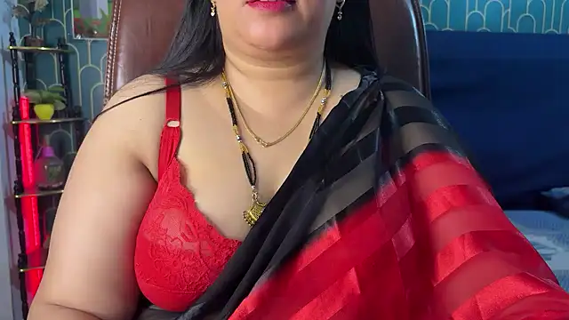 Snapshot of FlatVincy4 chatting on February 28, 2026, 4:28 pm FlatVincy4 online show from February 28, 2026, 4:28 pm