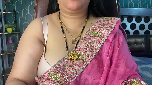 Snapshot of FlatVincy4 chatting on February 16, 2026, 7:18 am FlatVincy4 online show from February 16, 2026, 7:18 am