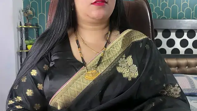 Snapshot of FlatVincy4 chatting on February 17, 2026, 7:27 am FlatVincy4 online show from February 17, 2026, 7:27 am