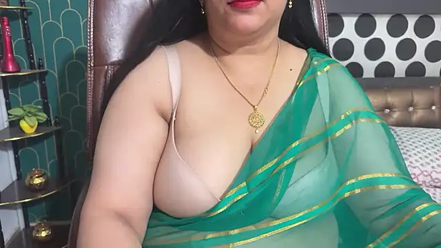 FlatVincy4 online show from May 26, 2026, 7:28 am
