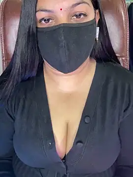 Snapshot of FlatVincy4 chatting on November 27, 2025, 4:29 pm FlatVincy4 online show from November 27, 2025, 4:29 pm