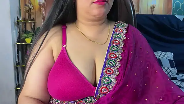 Snapshot of FlatVincy4 chatting on March 27, 2026, 6:44 am FlatVincy4 online show from March 27, 2026, 6:44 am