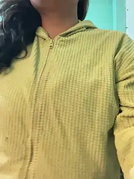 hot menka online show from January 9, 2025, 5:22 pm