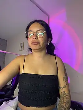 Snapshot of Rosita_forever_ chatting on April 12, 2026, 1:31 am Rosita forever online show from April 12, 2026, 1:31 am