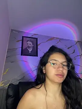 Rosita forever  online show from October 21, 2025, 2:16 pm