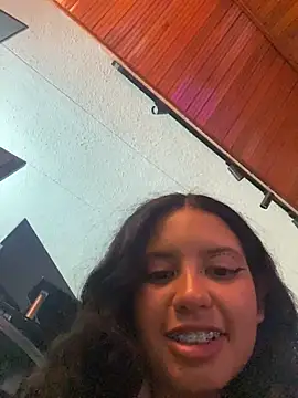 Snapshot of Rosita_forever_ chatting on May 26, 2026, 6:17 pm Rosita forever online show from May 26, 2026, 6:17 pm