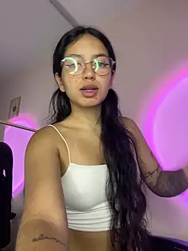 Snapshot of Rosita_forever_ chatting on March 19, 2026, 4:18 pm Rosita forever online show from March 19, 2026, 4:18 pm