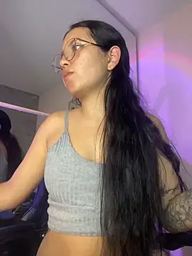 Snapshot of Rosita_forever_ chatting on April 24, 2026, 8:22 pm Rosita forever online show from April 24, 2026, 8:22 pm