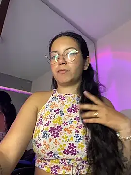 Snapshot of Rosita_forever_ chatting on May 14, 2026, 4:48 pm Rosita forever online show from May 14, 2026, 4:48 pm