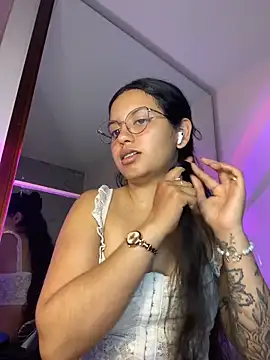 Snapshot of Rosita_forever_ chatting on May 20, 2026, 10:29 pm Rosita forever online show from May 20, 2026, 10:29 pm