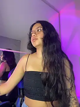 Snapshot of Rosita_forever_ chatting on April 11, 2026, 12:42 pm Rosita forever online show from April 11, 2026, 12:42 pm