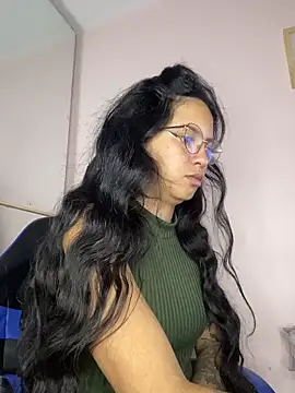 Snapshot of Rosita_forever_ chatting on April 2, 2026, 2:02 pm Rosita forever online show from April 2, 2026, 2:02 pm