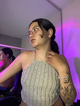 Snapshot of Rosita_forever_ chatting on April 15, 2026, 8:20 pm Rosita forever online show from April 15, 2026, 8:20 pm