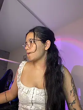 Snapshot of Rosita_forever_ chatting on April 28, 2026, 6:56 pm Rosita forever online show from April 28, 2026, 6:56 pm
