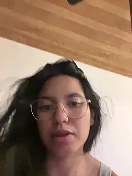 Snapshot of Rosita_forever_ chatting on February 6, 2026, 11:34 pm Rosita forever online show from February 6, 2026, 11:34 pm