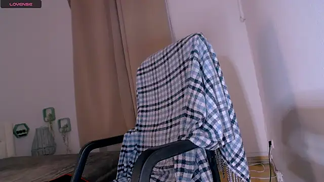 Snapshot of Devin_Jay chatting on January 29, 2025, 8:04 pm Devin Jay online show from January 29, 2025, 8:04 pm