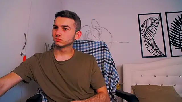 Snapshot of Devin_Jay chatting on February 18, 2025, 1:54 am Devin Jay online show from February 18, 2025, 1:54 am