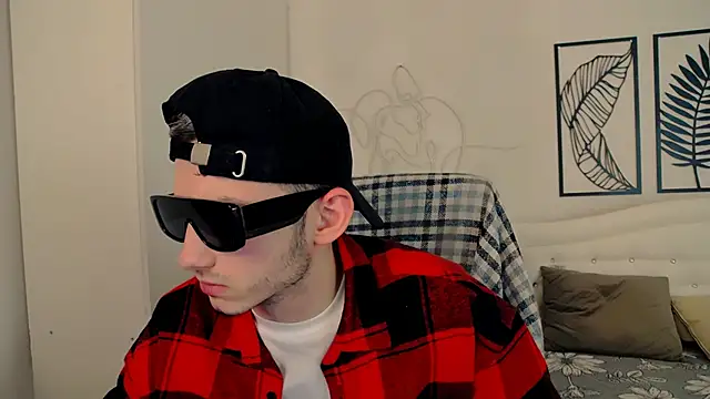 Snapshot of Devin_Jay chatting on February 24, 2025, 9:09 pm Devin Jay online show from February 24, 2025, 9:09 pm