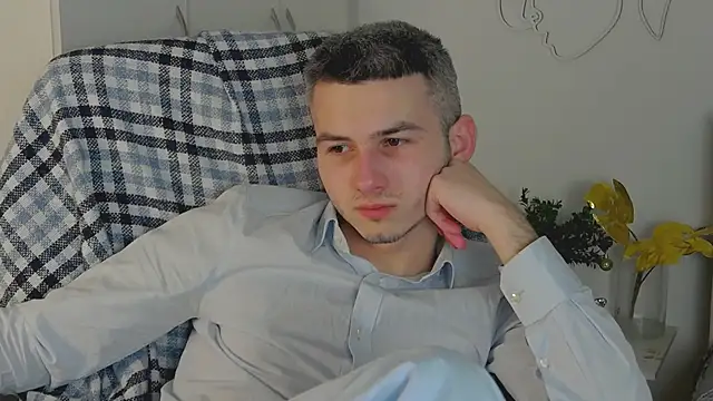 Snapshot of Devin_Jay chatting on February 12, 2025, 2:14 am Devin Jay online show from February 12, 2025, 2:14 am