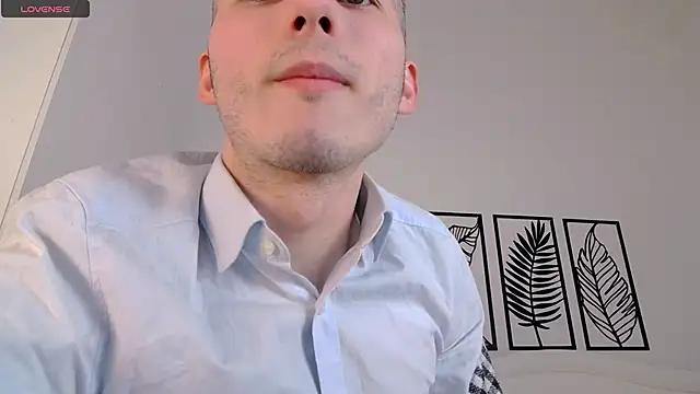 Snapshot of Devin_Jay chatting on February 10, 2025, 11:02 pm Devin Jay online show from February 10, 2025, 11:02 pm