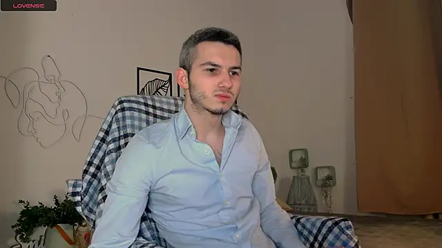 Snapshot of Devin_Jay chatting on February 1, 2025, 8:05 pm Devin Jay online show from February 1, 2025, 8:05 pm