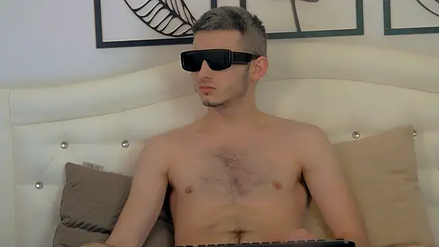 Snapshot of Devin_Jay chatting on February 25, 2025, 12:14 am Devin Jay online show from February 25, 2025, 12:14 am