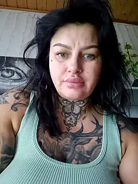 Snapshot of CurvyCannabisQueen chatting on February 10, 2025, 4:04 pm CurvyCannabisQueen online show from February 10, 2025, 4:04 pm