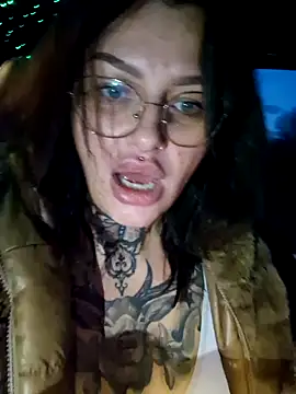 Snapshot of CurvyCannabisQueen chatting on January 12, 2025, 4:29 pm CurvyCannabisQueen online show from January 12, 2025, 4:29 pm