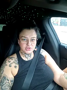 Snapshot of CurvyCannabisQueen chatting on January 8, 2025, 1:41 pm CurvyCannabisQueen online show from January 8, 2025, 1:41 pm