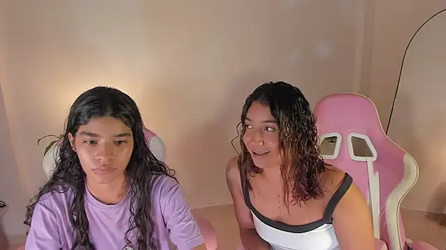 Snapshot of martina_roldam chatting on September 20, 2025, 2:38 am martina roldam online show from September 20, 2025, 2:38 am