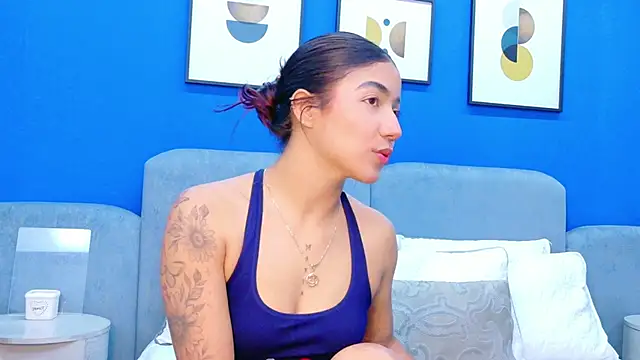 martina roldam online show from January 31, 2026, 9:02 pm