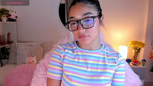 Snapshot of martina_roldam chatting on March 14, 2025, 12:43 am martina roldam online show from March 14, 2025, 12:43 am