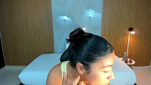 Snapshot of martina_roldam chatting on November 7, 2025, 11:08 pm martina roldam online show from November 7, 2025, 11:08 pm