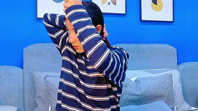 martina roldam online show from February 11, 2026, 10:42 pm