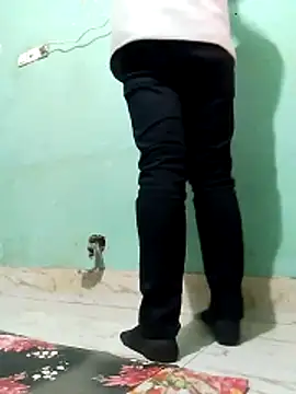 GildanK18 online show from February 26, 2026, 11:43 am