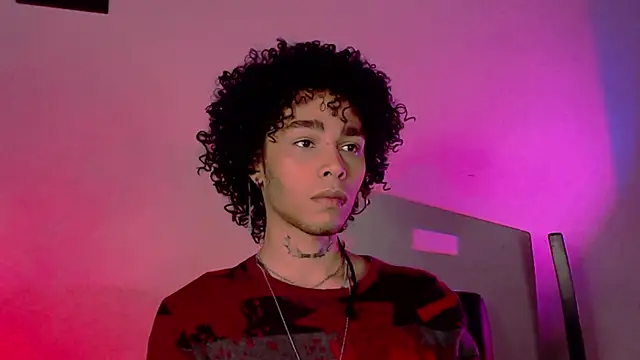 seven7xis online show from January 26, 2025, 5:56 am