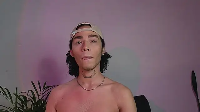 seven7xis online show from December 25, 2024, 8:07 am