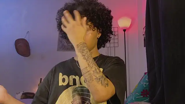 seven7xis online show from March 6, 2026, 3:45 am