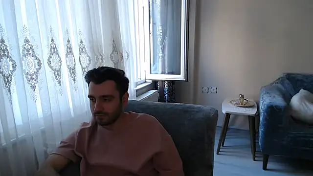 handsomeee04 online show from May 24, 2026, 4:29 pm