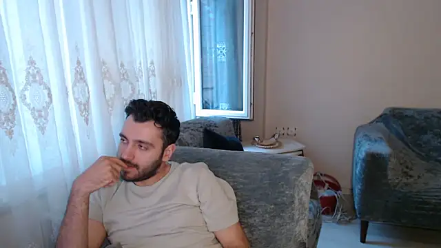 handsomeee04 online show from May 22, 2026, 3:15 am