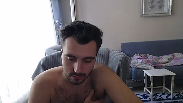 handsomeee04 online show from October 4, 2025, 2:29 pm