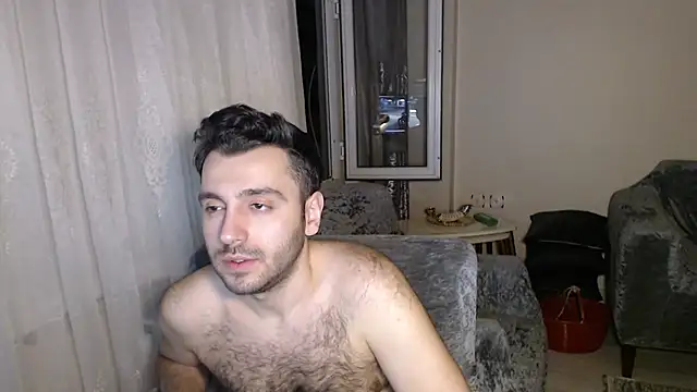 handsomeee04 online show from May 11, 2026, 11:24 pm