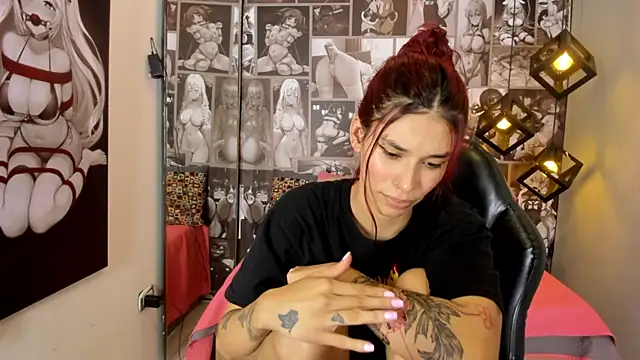 Snapshot of Nicole_Angels_ chatting on January 30, 2025, 5:28 pm Nicole Angels online show from January 30, 2025, 5:28 pm